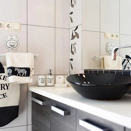 Georgina With Cats Villa