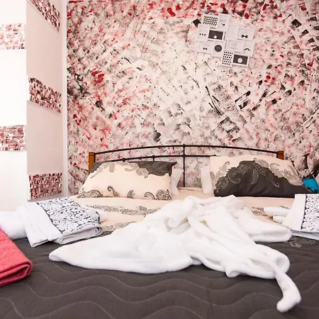 Georgina With Cats Villa