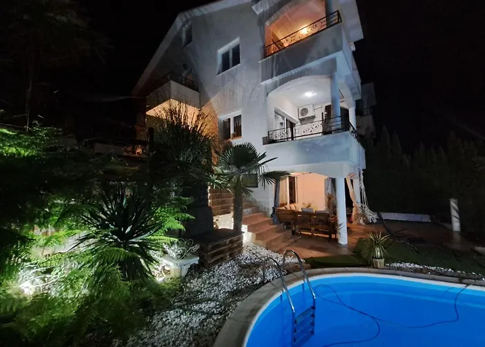 Georgina With Cats ヴィラ *