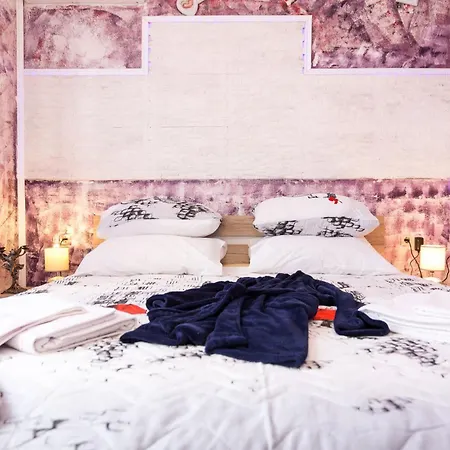 Georgina With Cats *