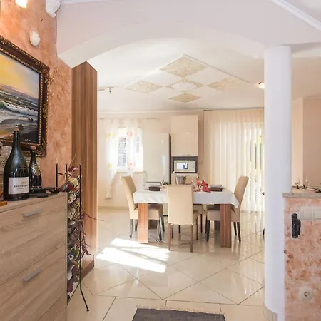 Villa Luxury Emily With Private Infinity Pool Breathtaking Adriatic Views *